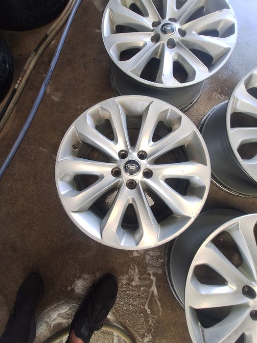 Jante aliaj r20 Land Rover Montaj Gratuit