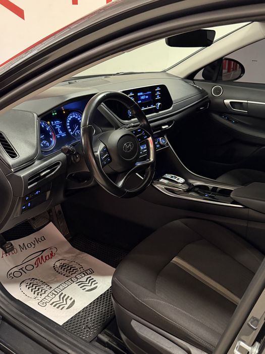 Hyundai  Sonata