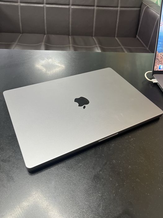MacBook Pro 16” 32GB/1TB