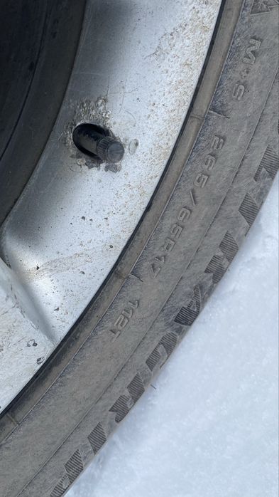 Шины 265*65*R17 зимние. Б/у