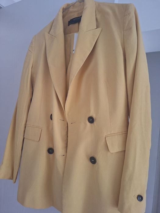 Costum ,Zara,galben din 2 piese