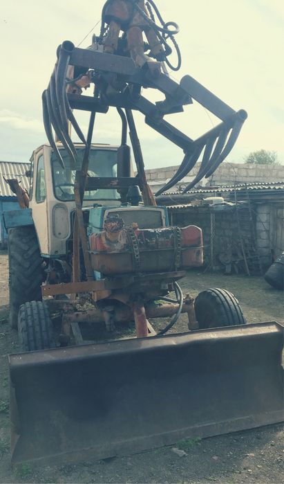 Грейфер/ Погрузчик вилочный/ ЮМЗ