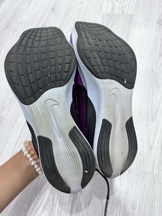 Беговые кроссовки Nike zoom fly 4
