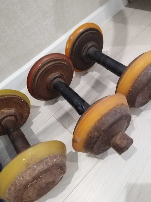 продам гантели 8кг