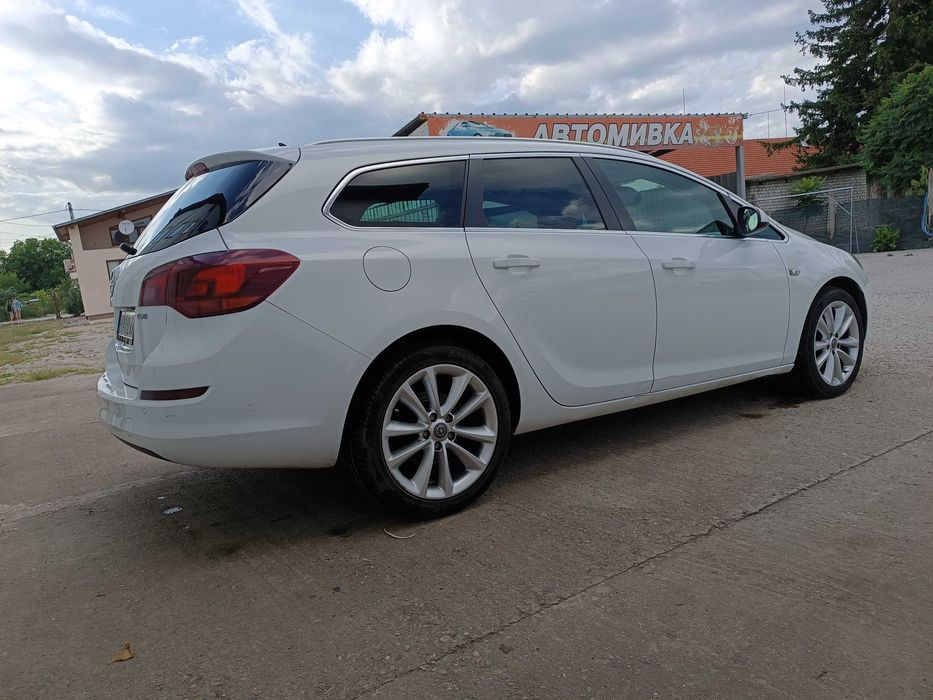 Opel Astra 2.0 CDTI / AUTOMATIC