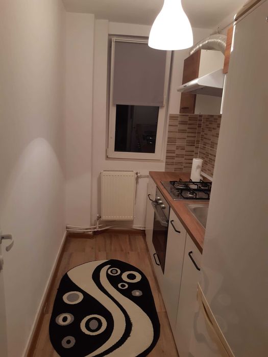 Inchiriez Apartament 2 camere, Sebastian