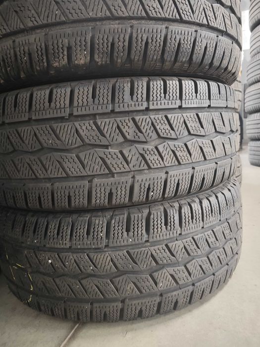 4бр.зимни гуми 235/65/16C Hankook