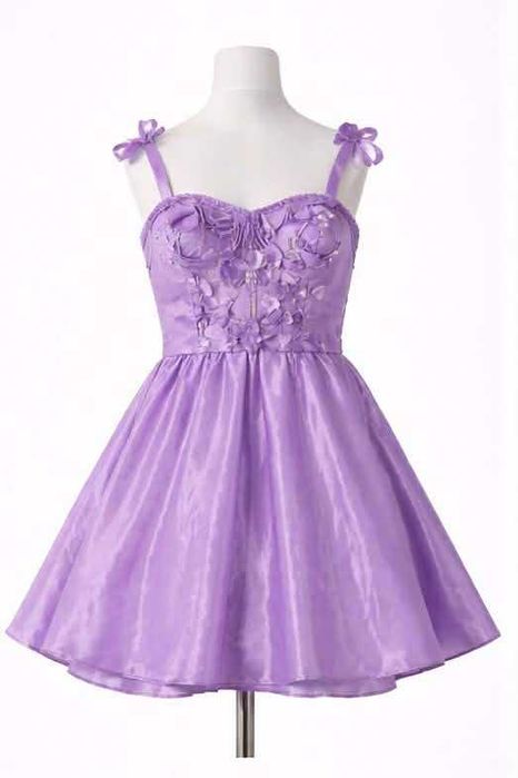 Къси бални рокли