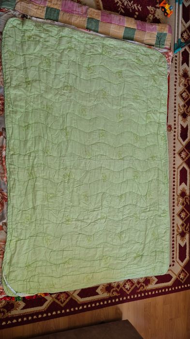 Одеяло, корпе, подушки,покрывало