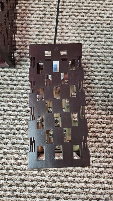 3 lustre. 2 pt sufragerie și una pt bucătărie sau hol