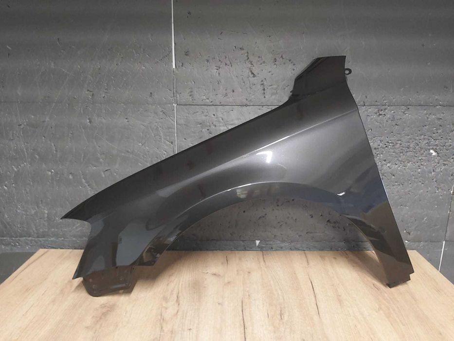 Aripa Fata Stanga VW Passat B7 An 2011-2014 (LC8Z (Maro))