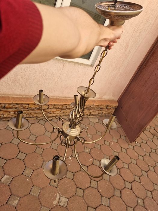 Продам старые люстры