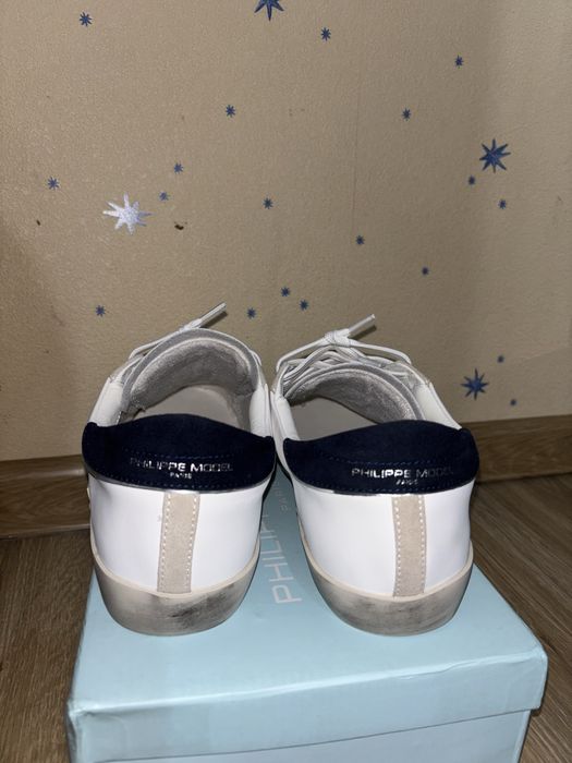 продаю кеды philippe model