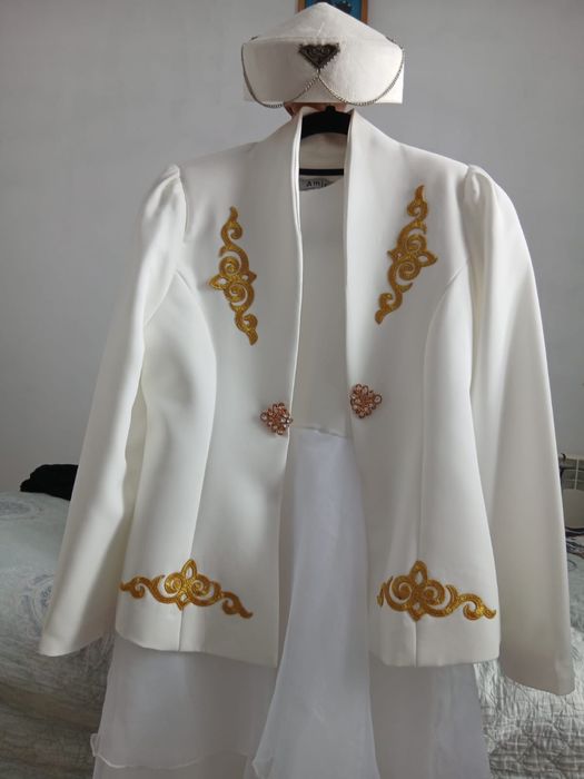 Қазақ көйлек сатылады