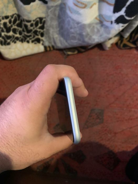 Iphone se 2020 64gb srochna