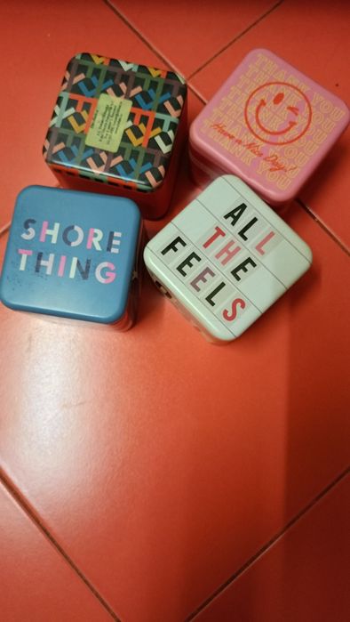 Cutii de ceas fossil