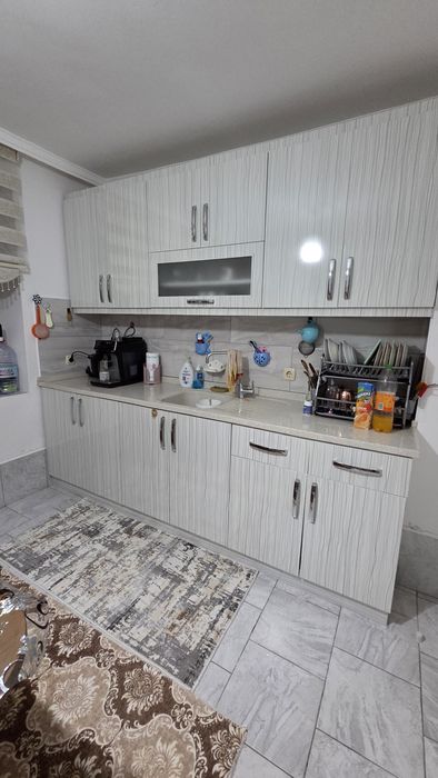 Продава  кухня чисто ново