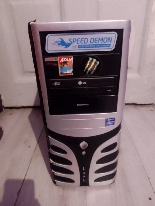 Pc,monitor tastatura,maus, boxe