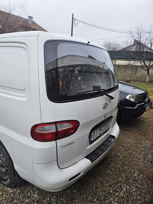 HYUNDAI H-1 0 — imagine 2