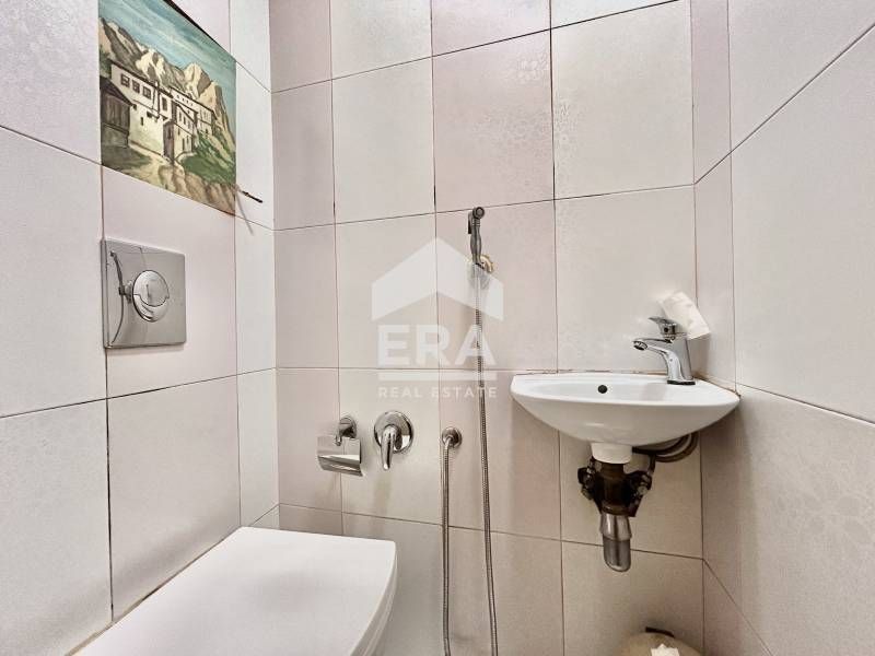 Продава се Тристаен апартамент в София, Медицинска академия - 76 кв.м за 3816 €/кв.м - Снимка #7