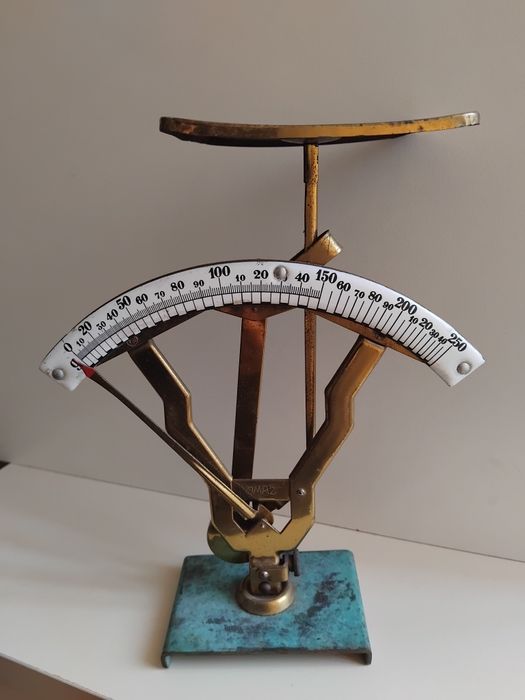 Стара пощенска везна