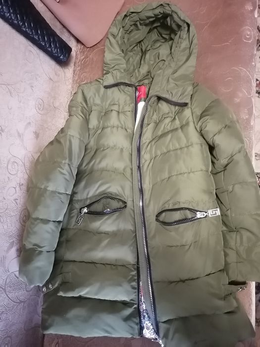 Женская куртка удлинённая