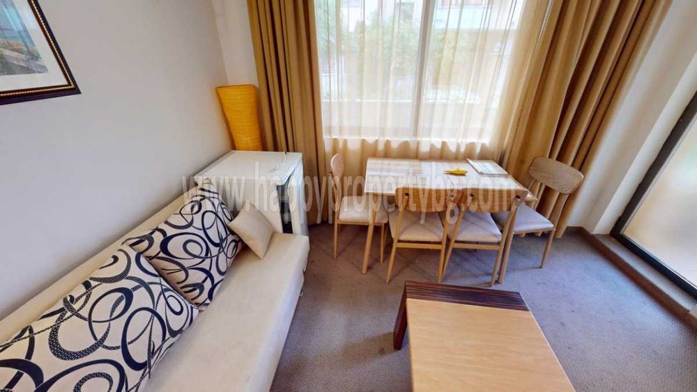 Продава се Двустаен апартамент в к.к. Слънчев бряг - 56 кв.м за 983 €/кв.м - Снимка #4