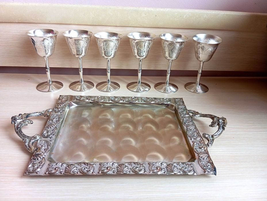 Страхотен Посребрен Сервиз