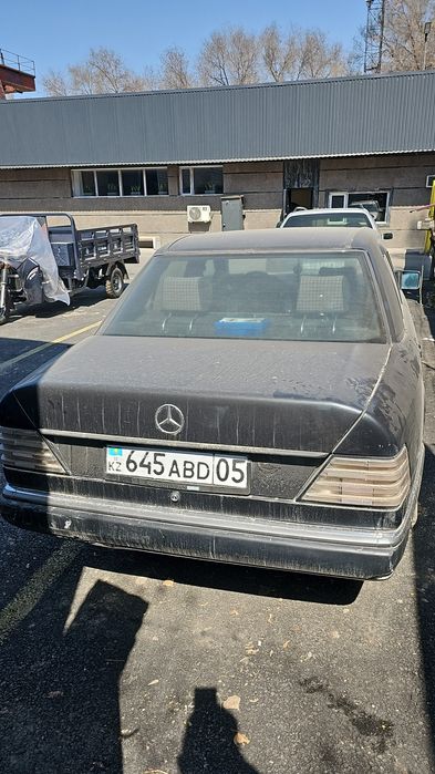 Продам на запчасти мерс