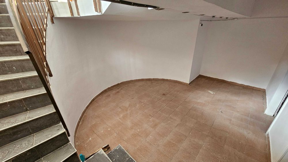 Н - Т О – 30 Дава се под наем партерен търговски обект в кв. Възраждане!