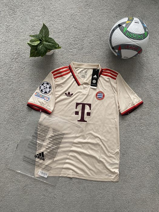 Футболна фланелка на Байерн Мюнхен - Kane - Л-ка