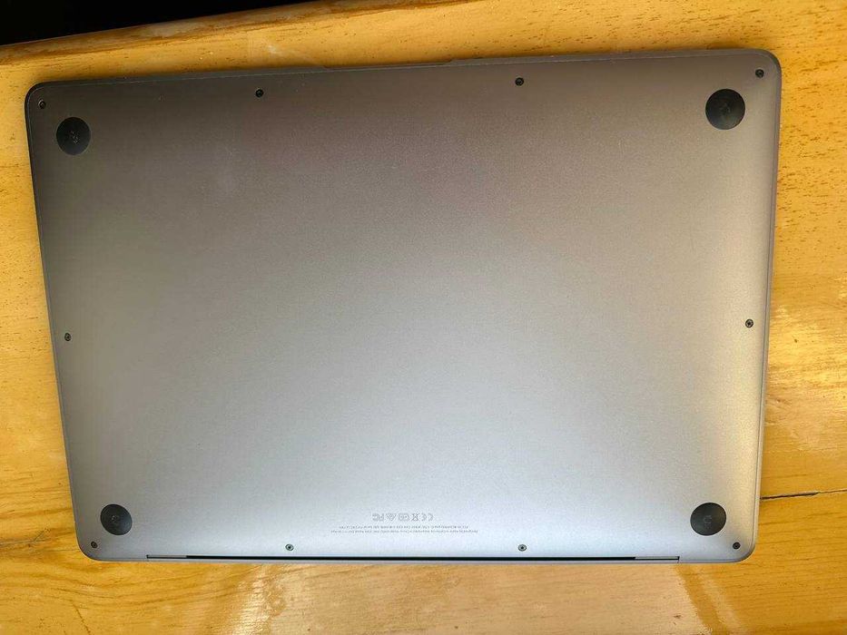MacBook Air (Retina, 13-inch, 2019)