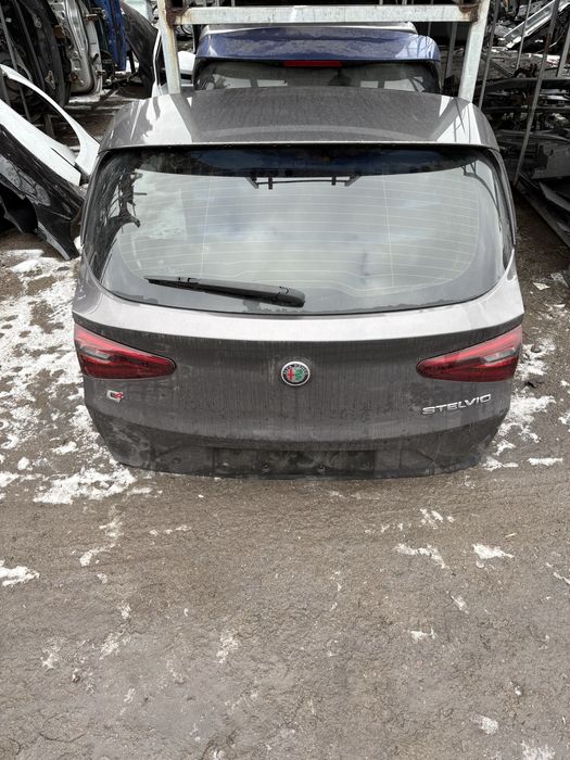 Капак заден Alfa Romeo Stelvio 2019год.