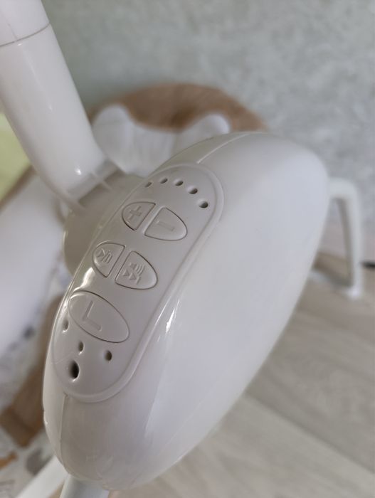 Электрическая детская качеля