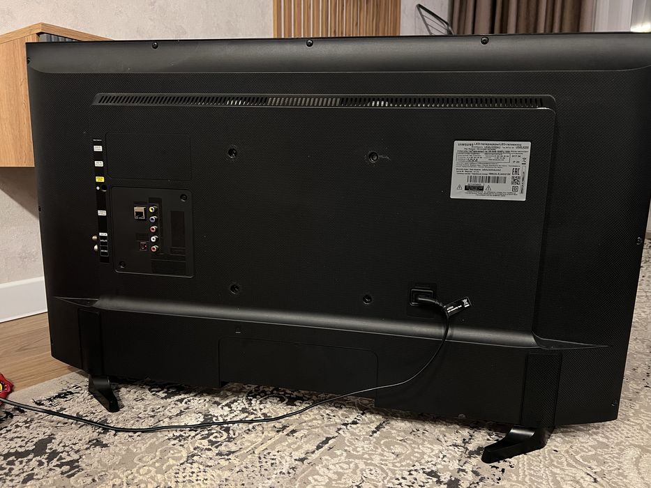 Продам LED телевизор Самсунг 40”