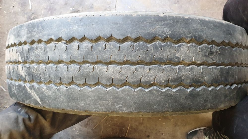 Джанта с гума 215 75 17.5 ласа