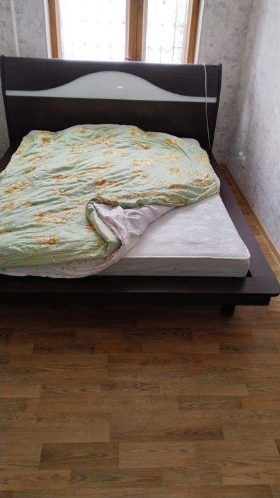 Кровать двуспальная