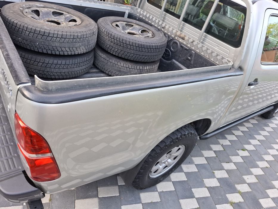 Vând Toyota Hilux ,2012