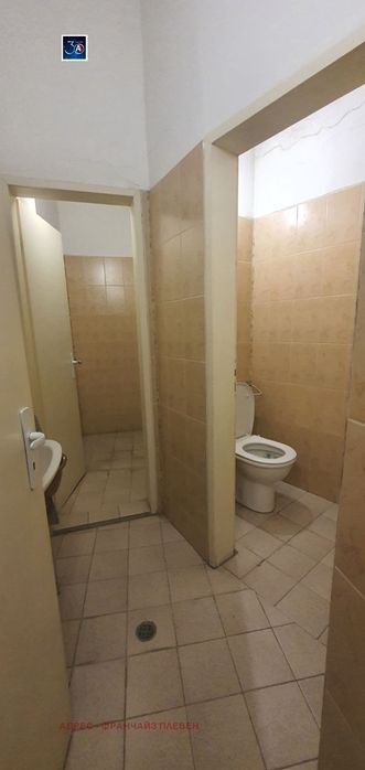 Многостаен в Плевен-Дружба 1 площ 220 цена 180000