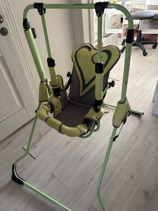 Продам детскую качелю