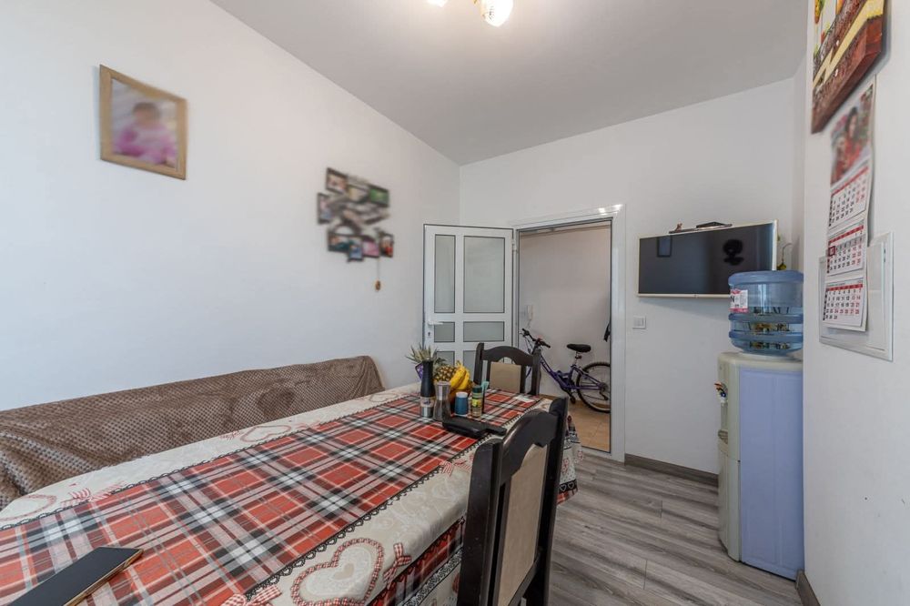 Дава се под наем Тристаен апартамент в Варна, м-т Евксиноград - 71 кв.м за 190000 € - Снимка #1