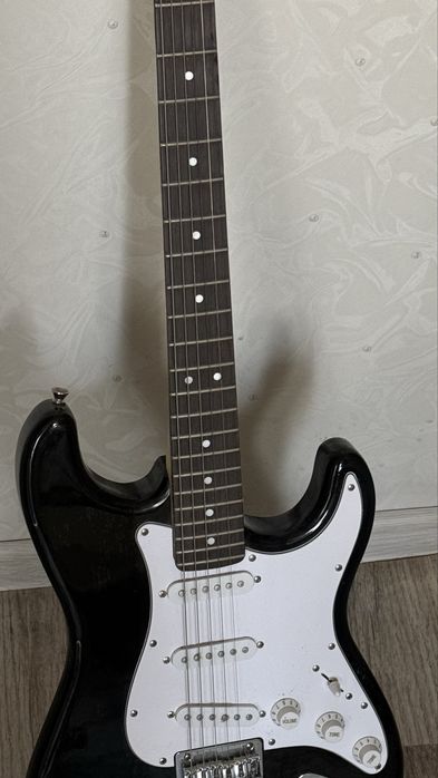 Электрогитара Squier