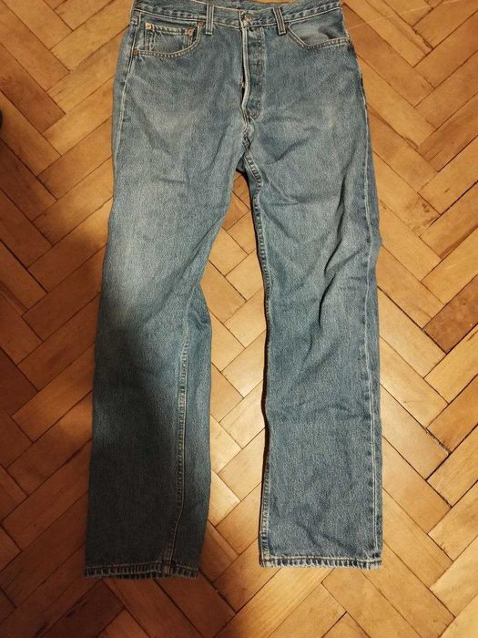 Продавам няколко чифта дънки Levi's и 1 чифт HM