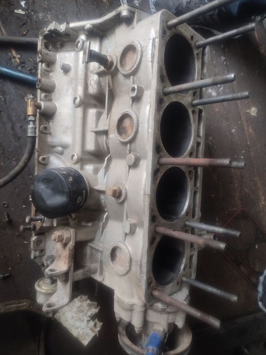 Продам блок на газель, УАЗ,100 двигатель умз