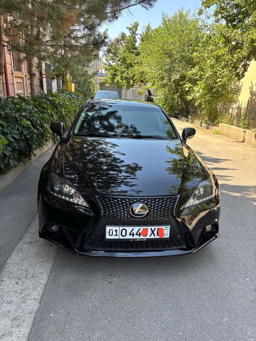 lexus is sotiladi