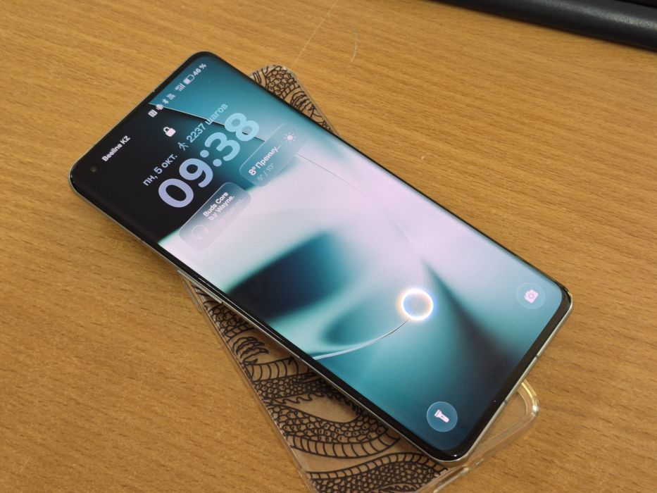 Продам/Обменяю OnePlus 11 5G