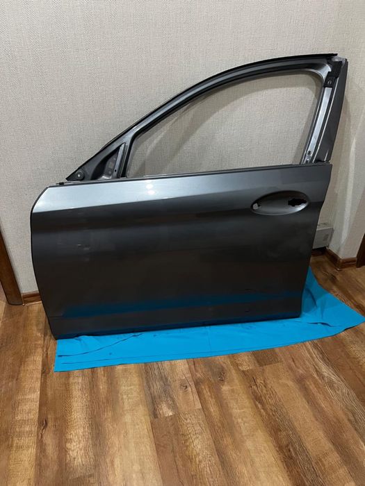 Водительская левая дверь BMW G30