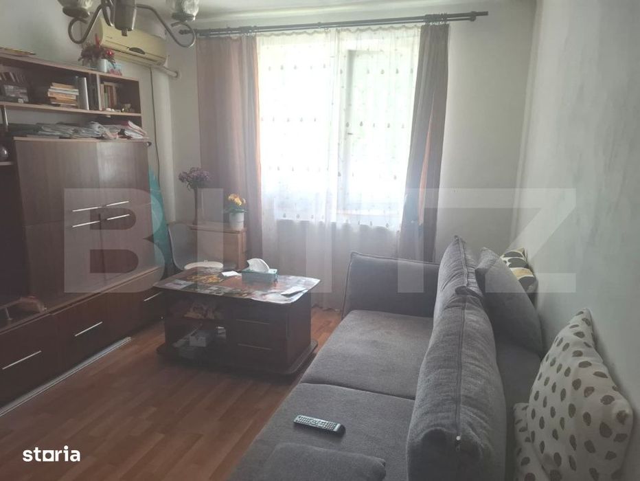 Apartament de vanzare, 57 mp, zona Central Gaesti