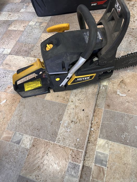 Продам бензопилу