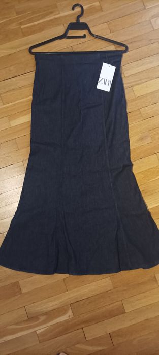 Дънкова пола "ZARA" тип "лале". Нова с етикет.